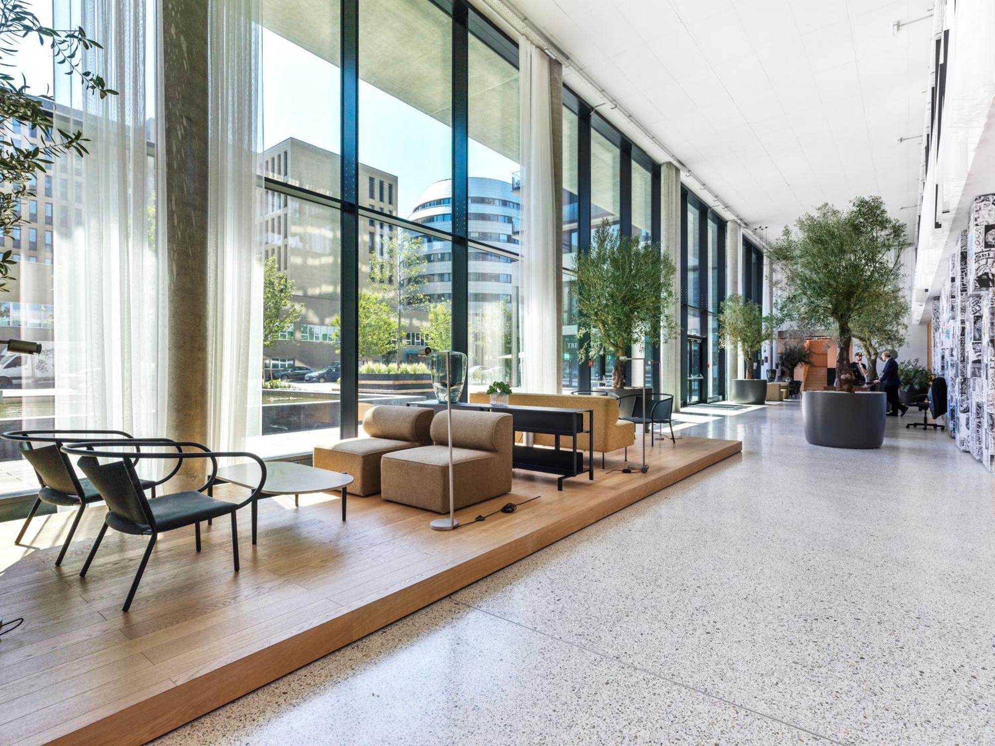 Apartment Sky9 District 3 *